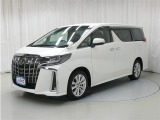 ゆとりある広々とした車内空間は、ドライブを始め買い物やレジャーなど、幅広く活躍します。一人でもみんなとでもお出かけを楽しみましょう!