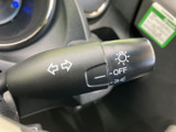 操作しやすいウインカーレバーで、安全確認をスムーズに行えます。確実な合図で、周囲への注意喚起を怠りなく。安全運転に貢献。