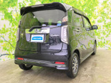 スタイリッシュなリアデザイン。リアゲートのラインが、車全体をより引き締まった印象に見せてくれます。荷物の積み下ろしもスマートに行えます。
