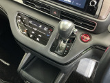 発進時から滑らかに加速する無段階変速のCVTはストップ&ゴーの多い街の中も快適です