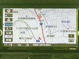 目的地までスムーズに導いてくれるナビゲーションシステムが搭載されています。快適なドライブをサポートしてくれる頼もしい相棒となるでしょう。情報表示も見やすいのが魅力です。