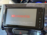 【純正ナビ】人気の純正ナビを装備しております。ナビの使いやすさはもちろん、オーディオ機能も充実!キャンプや旅行はもちろん、通勤や買い物など普段のドライブも楽しくなるはず♪