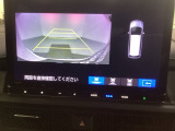 バックでの車庫入れも安心です! リアカメラが付いているバックモニター付のナビを装備しております。バンパーについているソナーや、操作線もついており距離感も画面から確認できます。