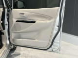 運転席ドアの内張☆パワーウィンドウです♪