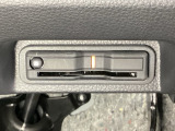 ハンドルの真下にETCがついています。高速道路の料金所の通過も楽々です。カードの取り出しもしやすい場所についています。