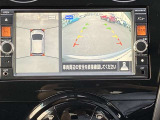 車の上から見下ろしたような360度見えるアラウンドビューモニター搭載してます!狭い駐車場や暗い場所でも安心して駐車出来ます!
