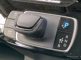 ■変速ショックの無いCVT(無段変速車)インパネシフトで、スムーズなシフト操作も可能です!