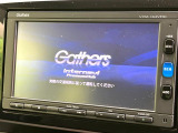 【純正ナビ】人気の純正ナビを装備しております。ナビの使いやすさはもちろん、オーディオ機能も充実!キャンプや旅行はもちろん、通勤や買い物など普段のドライブも楽しくなるはず♪