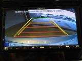 バックカメラが付いているので後方確認が非常にしやすいです。今や運転初心者も熟練者も必須装備!ついていて損はないですね♪