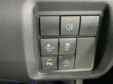 コーナーセンサーを車の前後に装備。障害物までの距離に応じて警告音を変えてお知らせ。縦列駐車時や駐車場・車庫などでの取り回しをサポートします。詳細は販売店スタッフまでおたずねください。