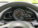 視認性の高いメーター類が、運転に必要な情報を的確にお知らせ。運転に集中できる、シンプルで機能的なデザインです。