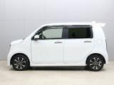 【コーティング/ガードコスメSP】好評のコーティング施工で愛車のボディをケアしませんか?紫外線や酸性雨等の劣化によって塗装面の光沢の消失や塗装の剥離を防ぎます!