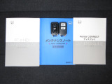 カギをバッグやポケットに入れたままでもドアロックの開閉やエンジン始動ができる『スマートキー』付き!暗くなってもキー穴を捜す必要が無くとっても便利ですから人気の装備です!