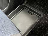 助手席シートアンダーボックス☆MAX2kgまで載せれます☆