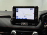 ディスプレイオーディオを装備。スマホとクルマをつなぐことで、これまでのナビに加えて、いろんなサービスが楽しめます。