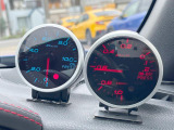 【Defi追加メーター】コックピットのスポーティさも増す人気の装備。車両から得られる情報も増え、走りに必要な情報が一目で分かります。