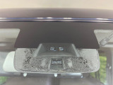 【エマージェンシーブレーキ】走行中に前方の車両等を認識し、衝突しそうな時は警報とブレーキで衝突回避と被害軽減をアシスト。より安全にドライブをお楽しみいただけます。