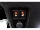 運転席/助手席シートヒーター付です。