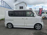 スライドドアなので乗り降りや荷物の積み下ろしも楽々です★