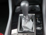 DCT、CVT、従来型のATなど、すべてのトランスミッションの利点を集約し、ロックアップ領域を大幅に拡大し伝達効率の向上とマニュアルトランスミッションのようなダイレクト感を実現した自社製ATです。