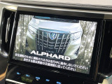 【大画面ナビ】人気の大型10インチナビを装備。存在感のある大画面はインパクト大!ナビ利用時のマップ表示は見やすく、テレビやDVDは臨場感がアップ!いつものドライブがグッと楽しくなります♪