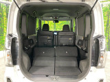 普段のお買い物や通勤、送迎等に十分な荷室スペースを確保しております。セカンドシートを倒すと、大きな荷物の積載も可能です♪