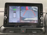 アラウンドビューモニター 駐車場での車庫入れや狭い道路での走行にカメラで確認が出来るので安心です。