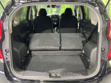普段のお買い物や通勤、送迎等に十分な荷室スペースを確保しております。セカンドシートを倒すと、大きな荷物の積載も可能です♪