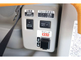 スロープ付き車両です。電動ウィンチも付属しており乗り降りのサポートが可能です。