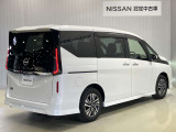 上質かつモダンでありながら、ダイナミックで力強い走りを想起させる洗練された佇まい。