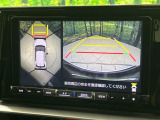 【パノラミックビューモニター】専用のカメラにより、上から見下ろしたような視点で360度クルマの周囲を確認することができます☆死角部分も確認しやすく、狭い場所での切り返しや駐車もスムーズに行えます。