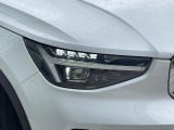 ●ピクセルLEDヘッドライト:夜間走行時も良好な視界を確保し安心して運転できる高輝度LEDヘッドライトを装備!点灯速度が早く、消費電力も抑えられています。