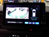 バックカメラの画像です。ガイドラインがスムースな車庫入れをサポートいたします。車庫入れの安心感がアップしますね。