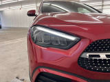2階ショールームにはキッズスペースを完備しておりますので、お子様から目を離す事なくゆっくりと商談を進められます。是非ご家族皆さまでご来店下さいませ。メルセデス・ベンツの塗り絵などのおまけもあるかも?!