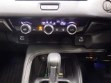 見方が分からないときは、どんなことでも中古車選びのプロであるスタッフにおたずねください。