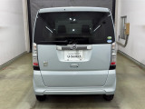 納車時には安全かつ安心してお乗り頂けるようホンダ専門知識を持つ整備スタッフが点検・整備・装備も説明をしてお渡ししております。