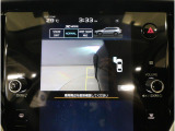 サイドビューカメラは、狭い道路での走行や左側への寄せに活躍。周囲の状況をしっかり確認でき、安全性を高める便利な機能です。