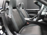 ドアを開け運転席に乗り込む際の画像です☆