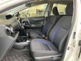 運転しやすい視界設計と、操作しやすい配置が特徴です。快適な運転環境をサポートします。