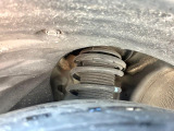 お車を安心してお乗りいただく為には、足回りの定期点検が欠かせません。サービスサポート(有償保証)では無料点検もご提供しており、安心のカーライフをお過ごしいただけるサポート体制が整っています。