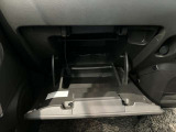 収納スペースもたくさん有ります☆車検証や小物類などすっきり収納♪