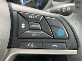 プロパイロットスイッチ。同一車線でのハンドルとアクセルのアシストが可能 長距離ドライブ時に同乗者との会話が弾みます。