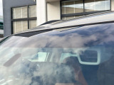 【アイサイト】合計3つの広角・広角カメラ、レーダーを組み合わせ、衝突の危険があるときのブレーキ制御はもちろん、万が一の際にはハンドル制御もサポートします!