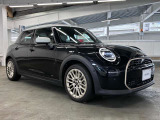 BMW・MINIの厳しい試験を突破したメカニックが多数在籍しております。ご購入後の納車前整備をしっかりいたします。楽しいMINIライフをお過ごしください。