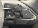 【レーダークルーズコントロール】高速道路での長距離走行が楽に!!自動で速度を保つクルーズコントロールが、衝突軽減システムと連携し、前方の車両を感知して車間を保つように速度調節してくれます!!