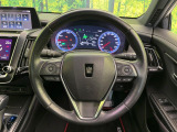 【純正革巻きステアリング】上質な革を使用することで、手にしっかり馴染みとても運転しやすいハンドルです♪