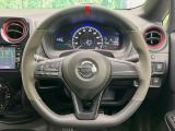【ステアリングスイッチ】運転中、前方から目線をそらすことなく、オーディオ等の操作が可能な便利機能!安心&快適なドライブを演出してくれます♪