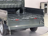 三方開でどの方向からでも荷物を楽に積むことが出来ます