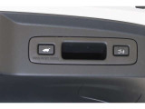 ☆電動リアゲート☆荷物で両手が塞がっていてもワンタッチボタンでリアテールゲートを自動で開閉できます。