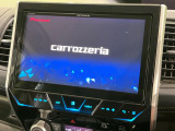 【大画面ナビ】人気の大型9インチナビを装備。存在感のある大画面はインパクト大!ナビ利用時のマップ表示は見やすく、テレビやDVDは臨場感がアップ!いつものドライブがグッと楽しくなります♪